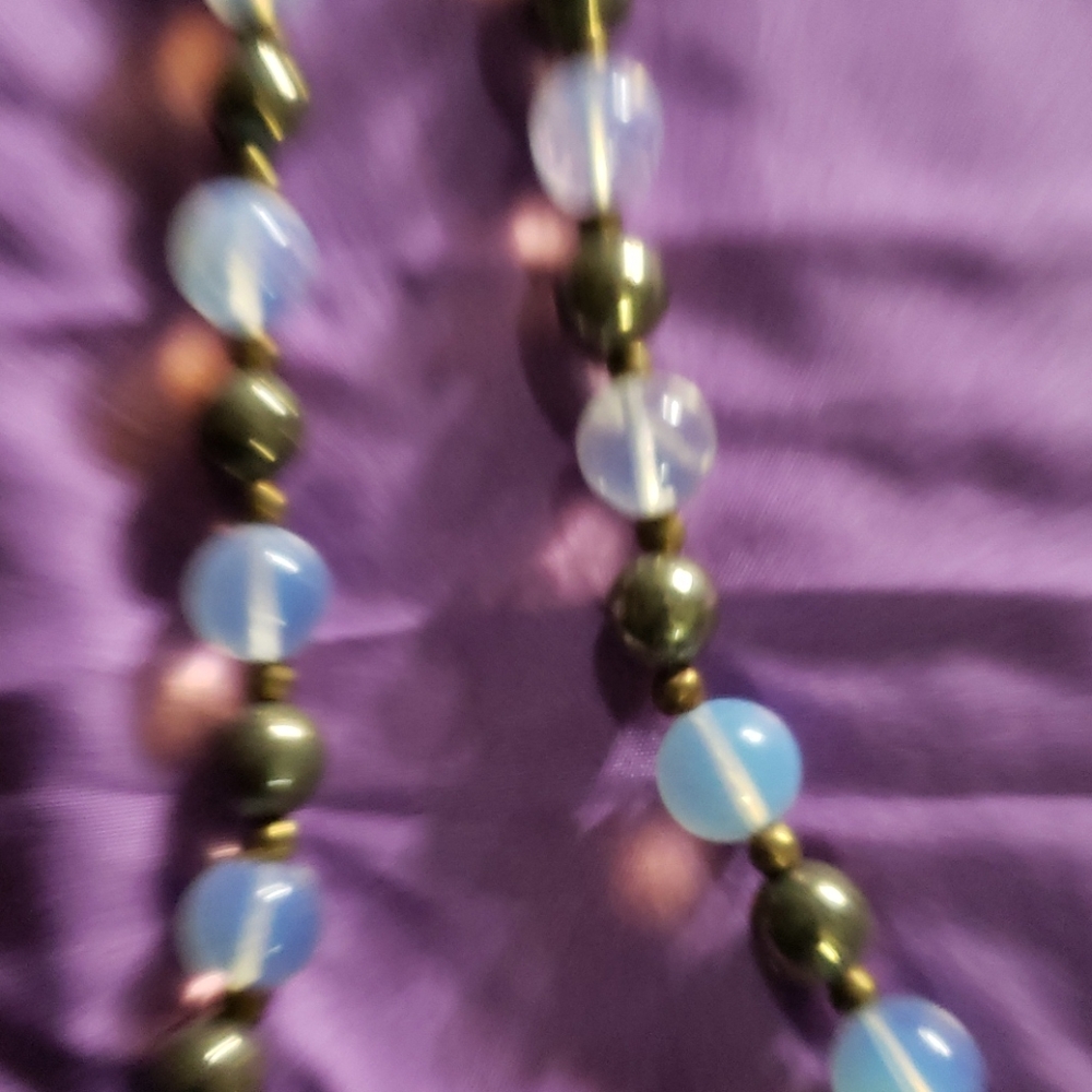 Jewelry - Picture 3 of 3